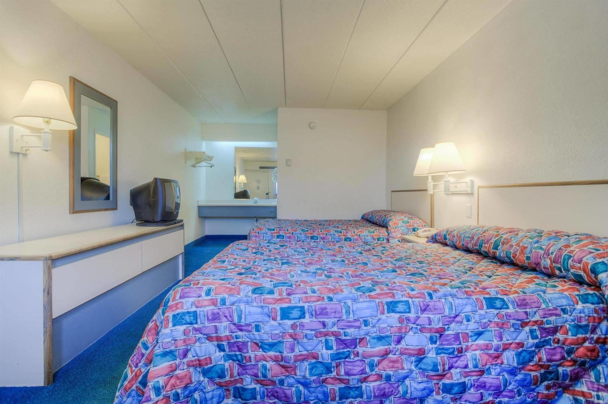 Motel 6-Knoxville, Tn - North מראה חיצוני תמונה