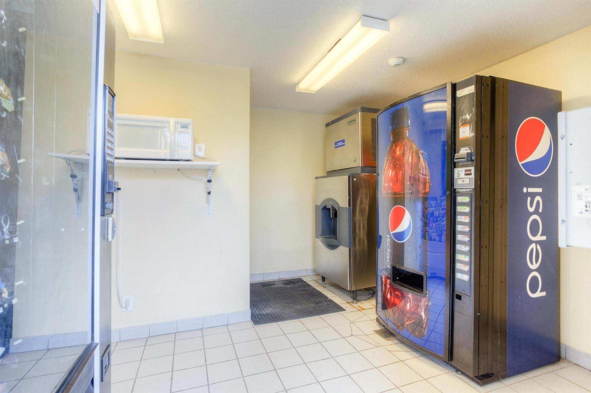 Motel 6-Knoxville, Tn - North מראה חיצוני תמונה